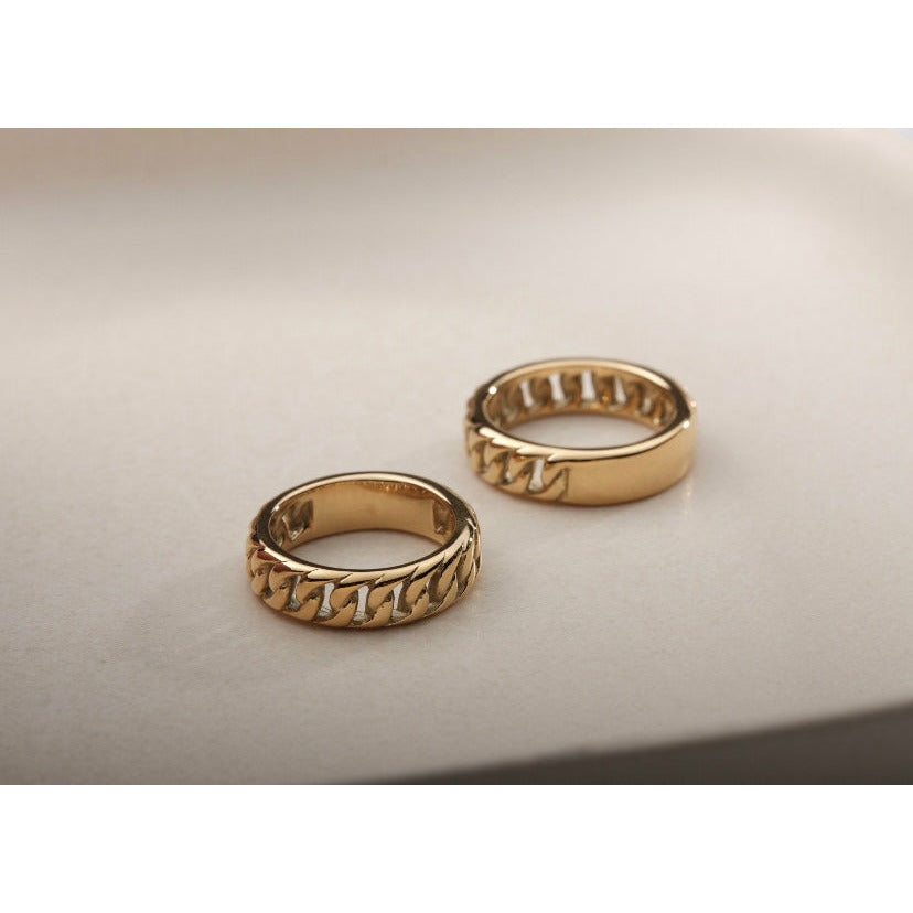 GOLD CURB RING - Danielle Morgan