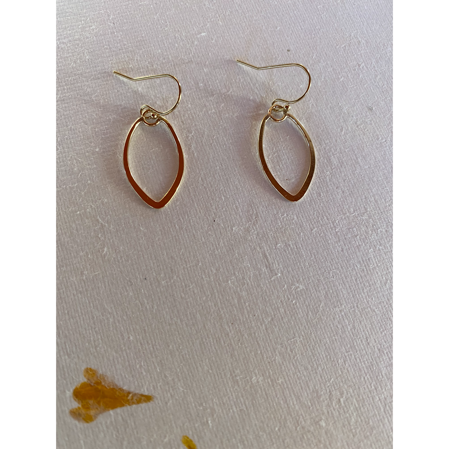 GOLDEN TEA LEAF EARRINGS - Danielle Morgan